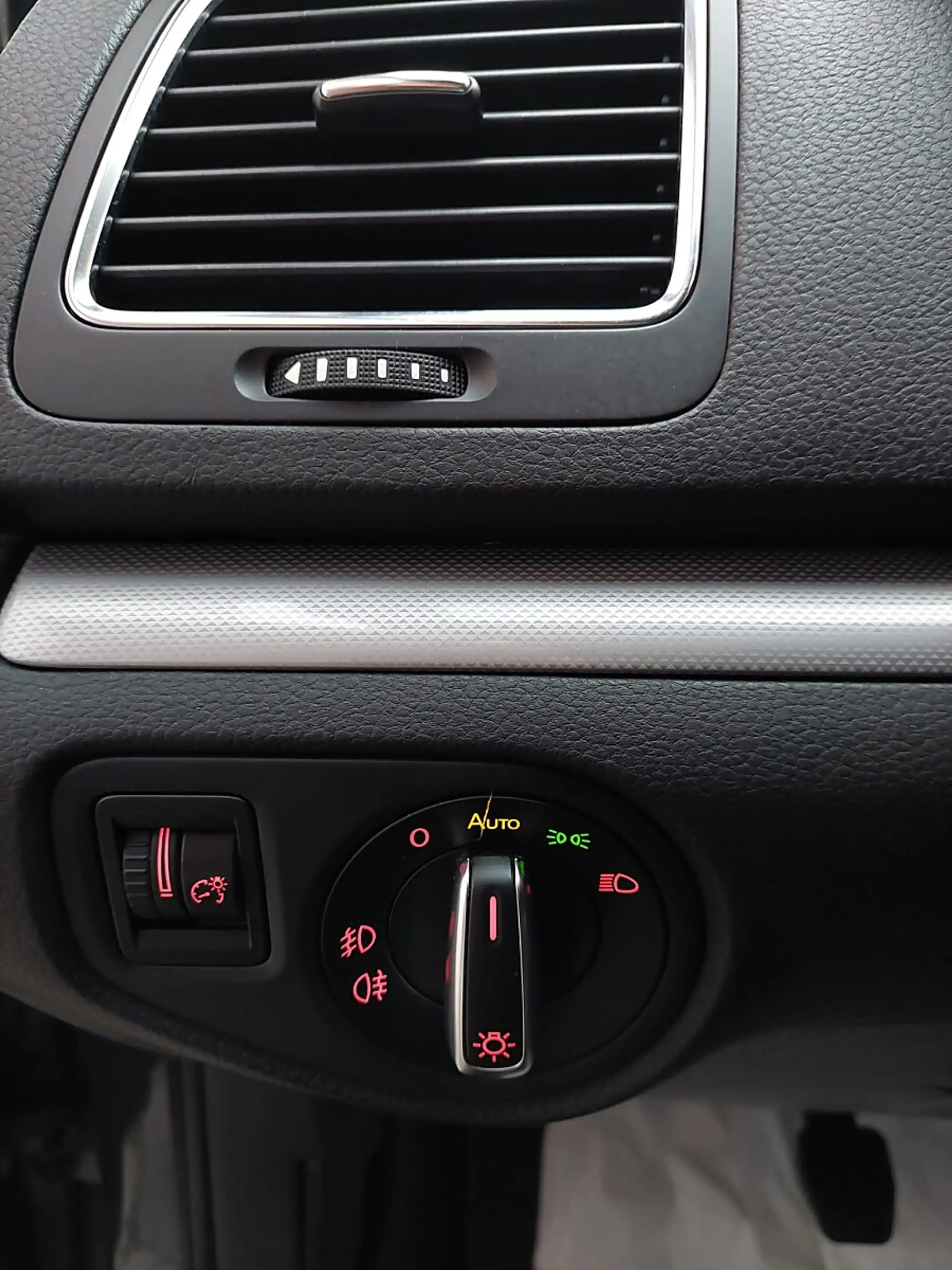 Volkswagen Sharan Comfortline BMT 2,0 TDI DPF 4Motion — photo 12