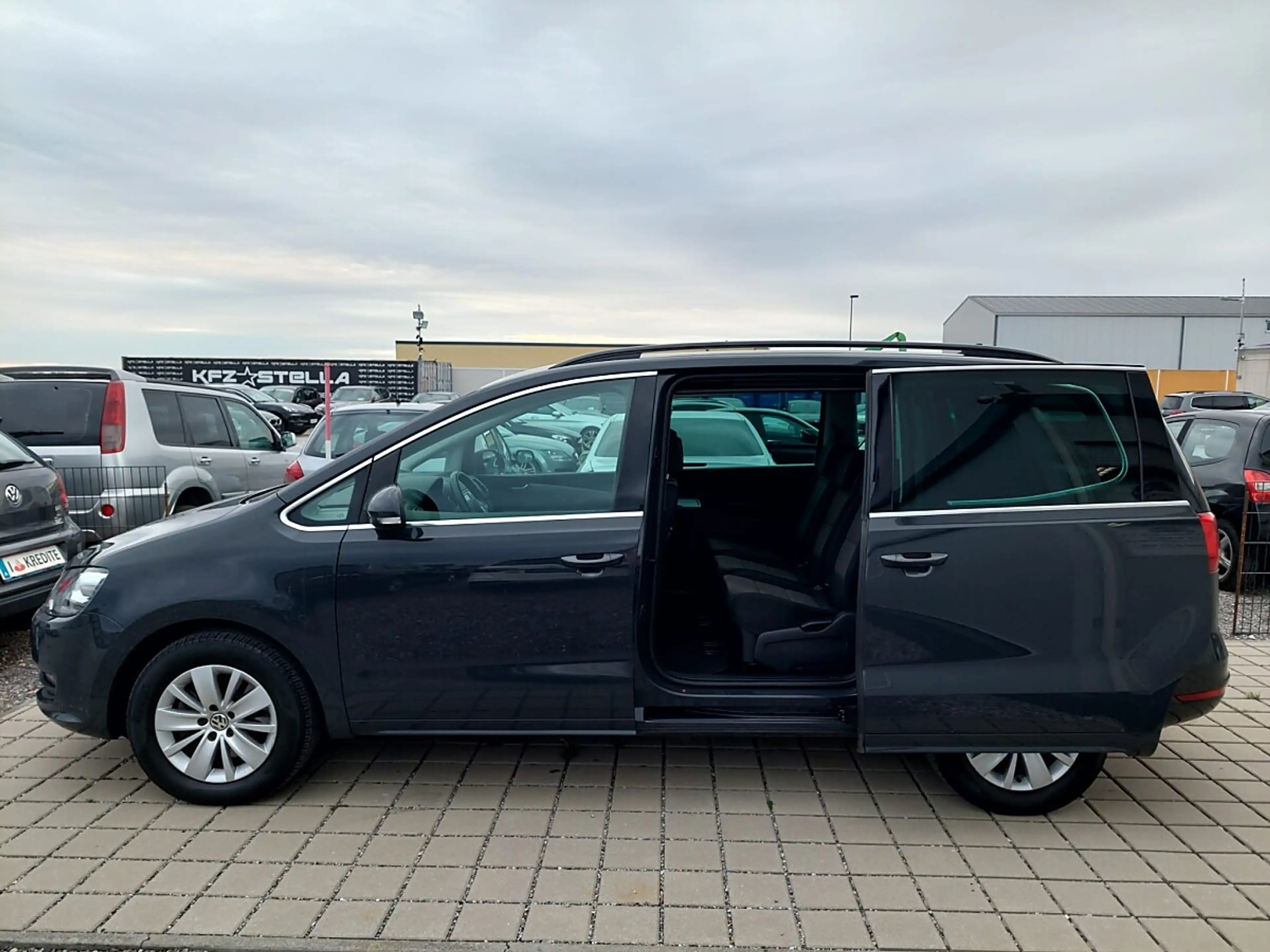 Volkswagen Sharan Comfortline BMT 2,0 TDI DPF 4Motion — photo 4