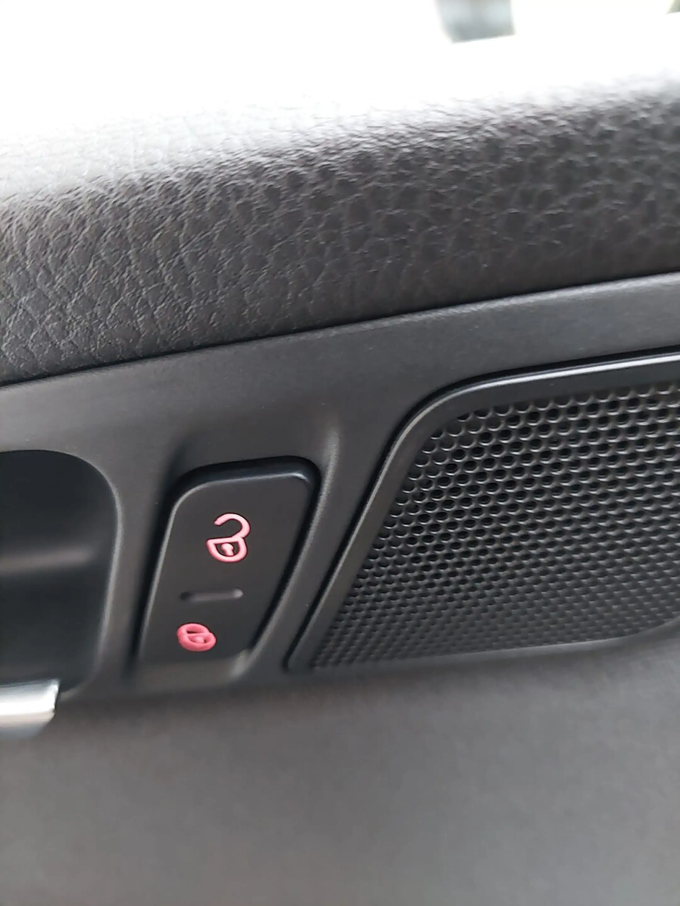Volkswagen Sharan Comfortline BMT 2,0 TDI DPF 4Motion — photo 14