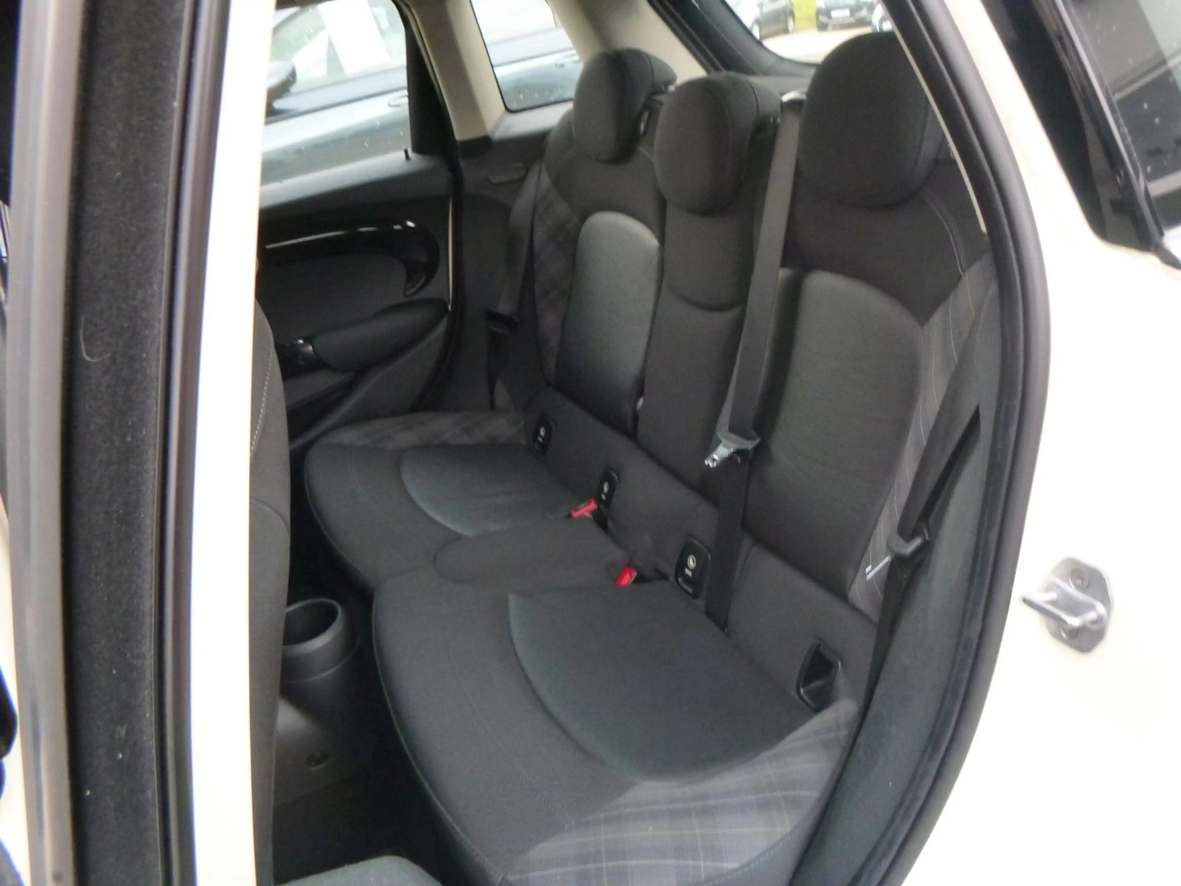 MINI One -Navi/LED/Sitzheiz/PDC — photo 10