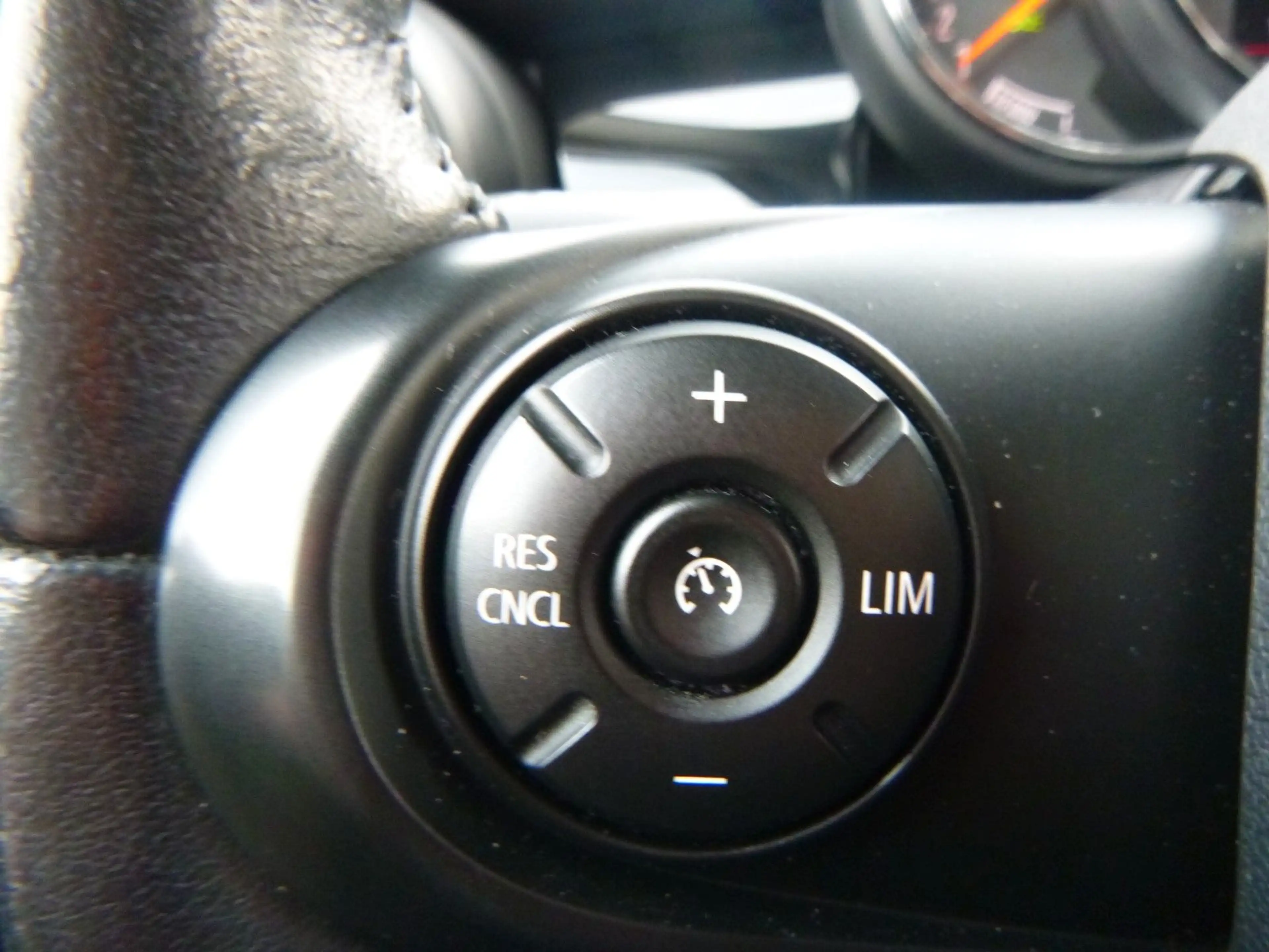 MINI One -Navi/LED/Sitzheiz/PDC — photo 14