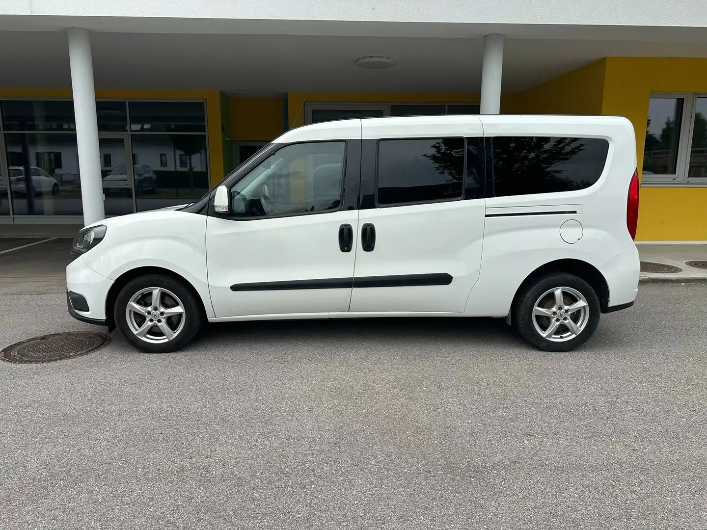 Fiat Doblo Doblo Kombi Maxi NAVI AHK Weiß - 2