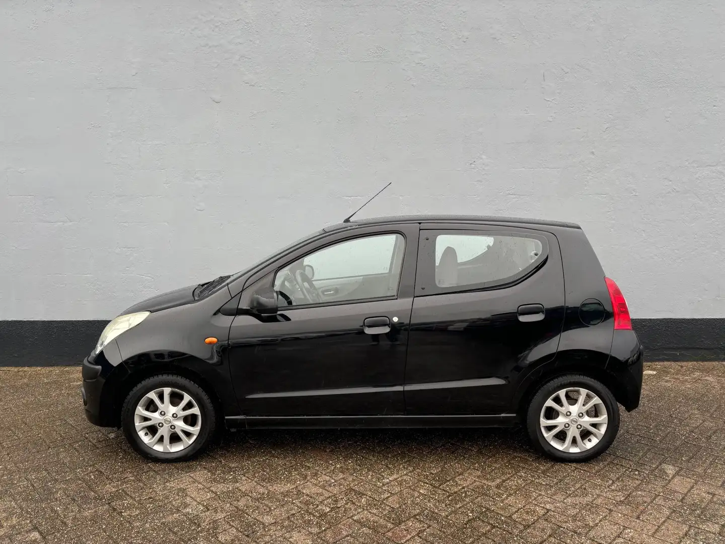 Nissan Pixo 1.0 Look 5-Deurs - Airco - LMV Zwart - 2