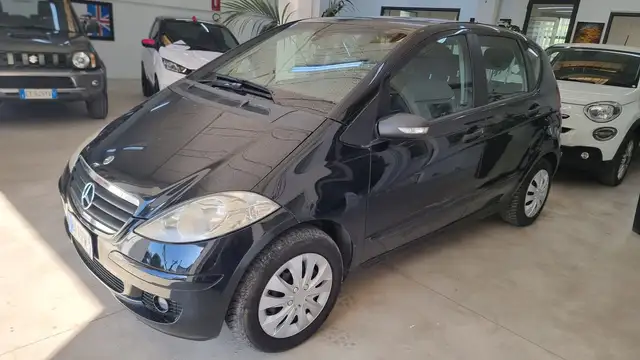 Mercedes-Benz 180 MERCEDES-BENZ A 180 CDI AVANTGARDE