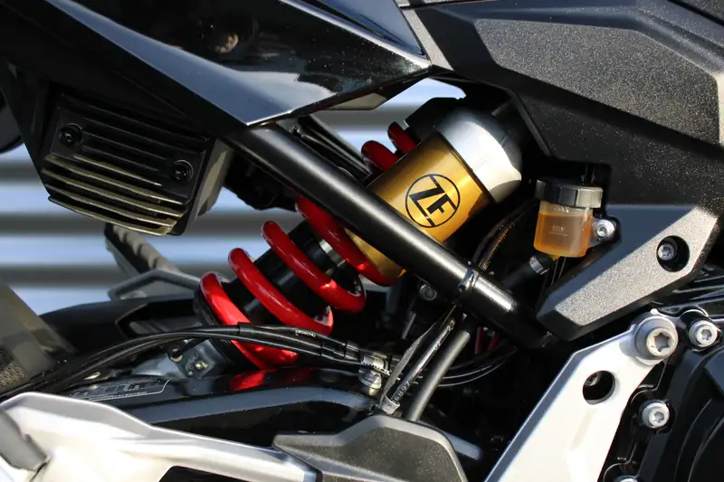 BMW F 900 XR - foto 5