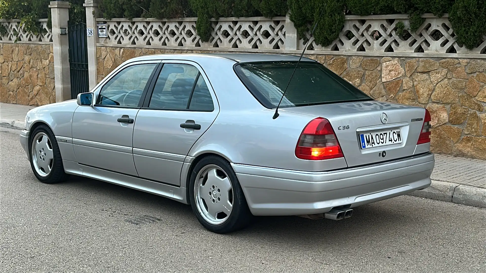 Mercedes-Benz C 36 AMG 1995 C36 AMG Silber - 2