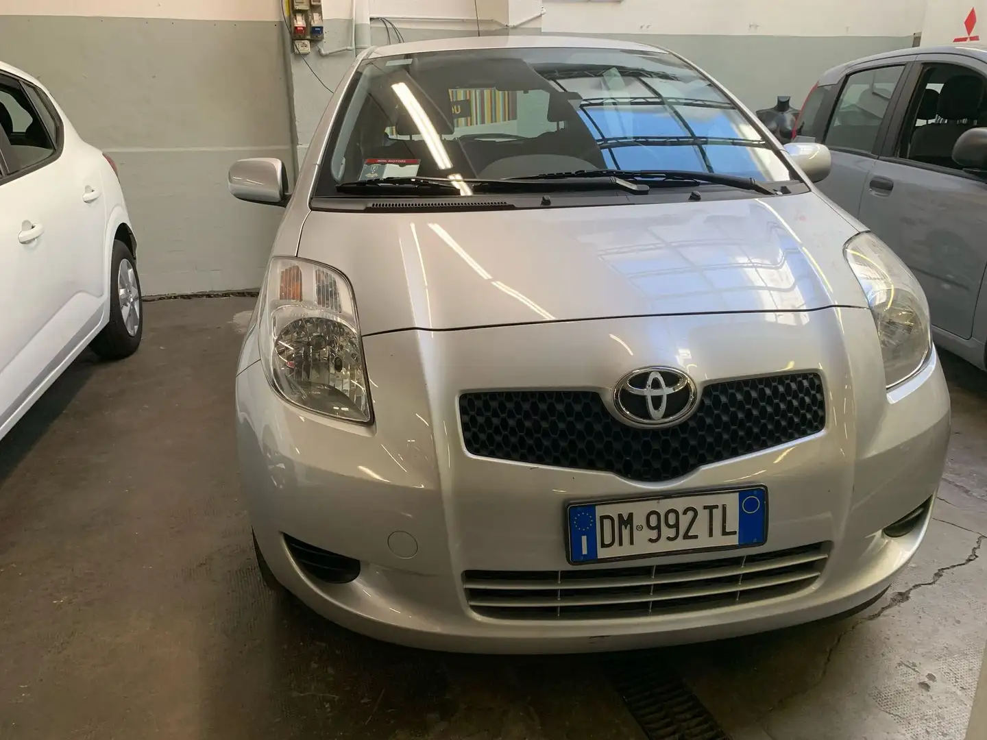 Toyota Yaris Yaris 1.0 5 porte Sol Argento - 2