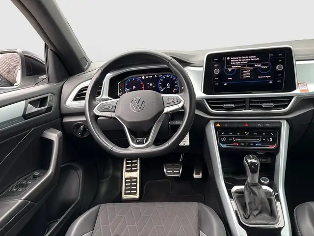 Volkswagen T-Roc view 7