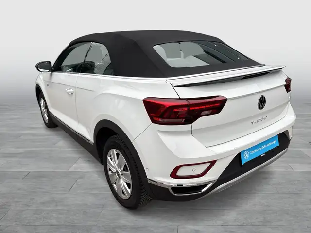 Volkswagen T-Roc view 4