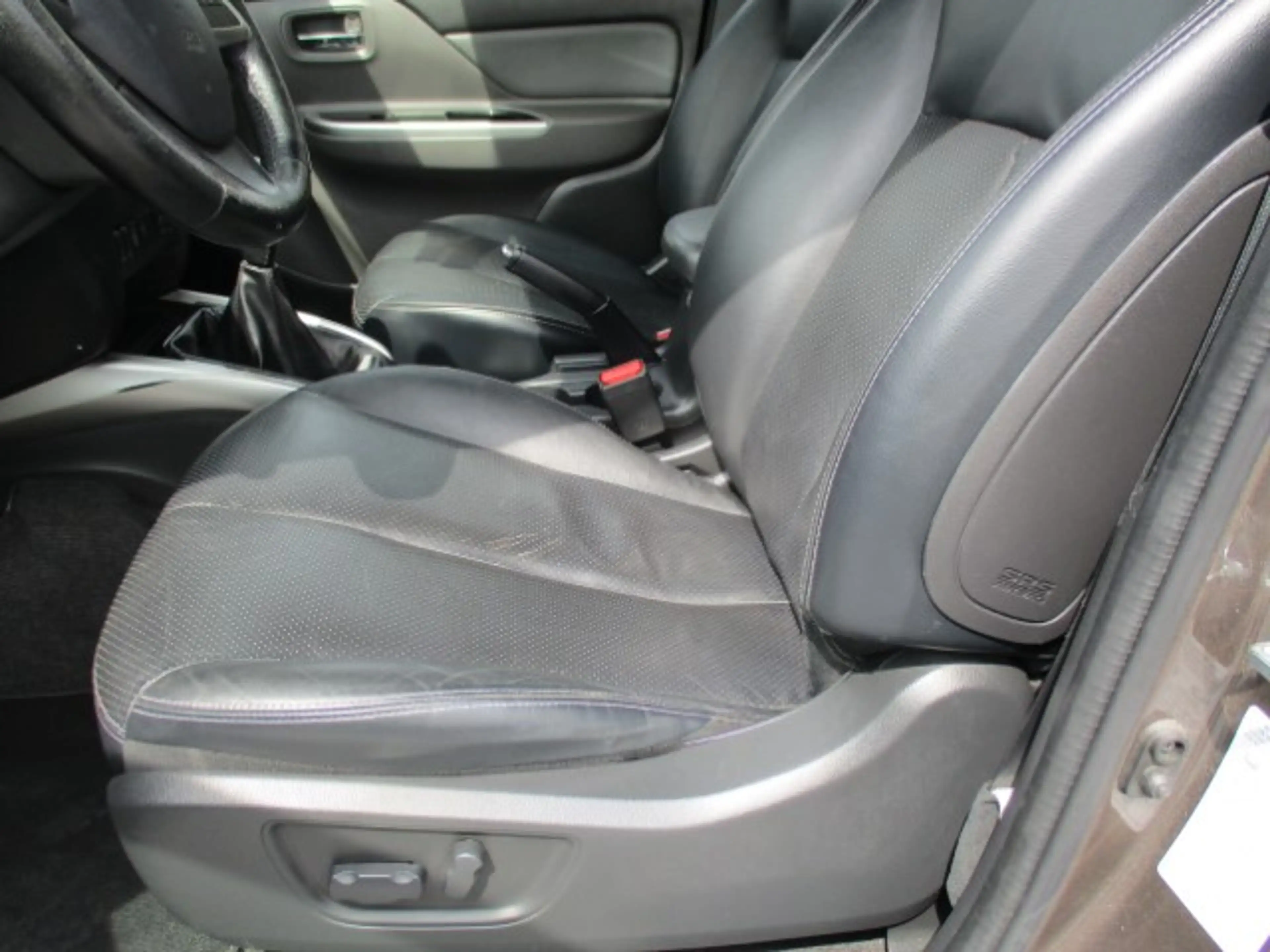 Fiat Fullback 2.4 D 181PK 4X4 FULL OPTION NAVI LEDER LV5PL TOP! — photo 12