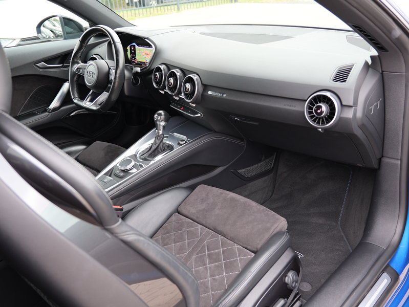 Audi TT Coupe 2.0 TFSI quattro - S LINE COMPETITION — photo 17