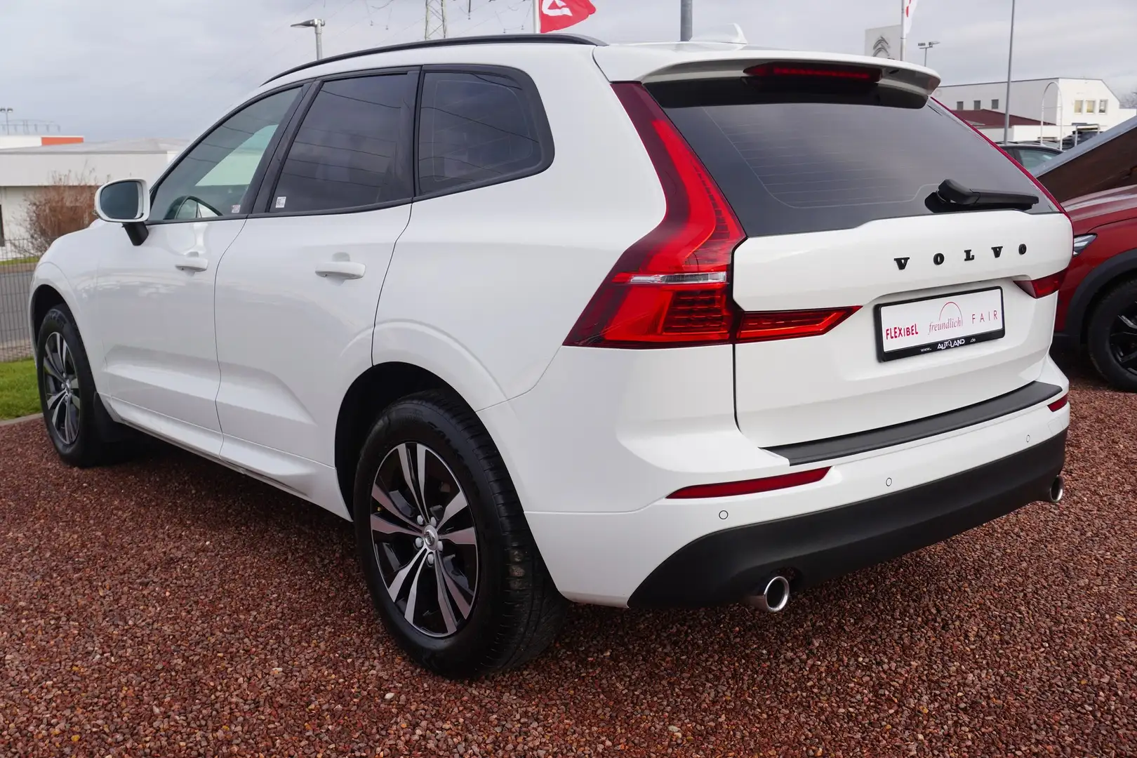 Volvo XC60 2.0 Momentum 2WD Kamera Android Apple AHK Weiß - 2