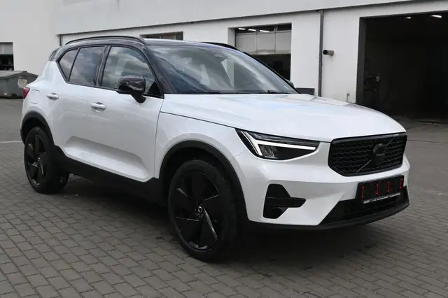 Volvo XC40 view 7