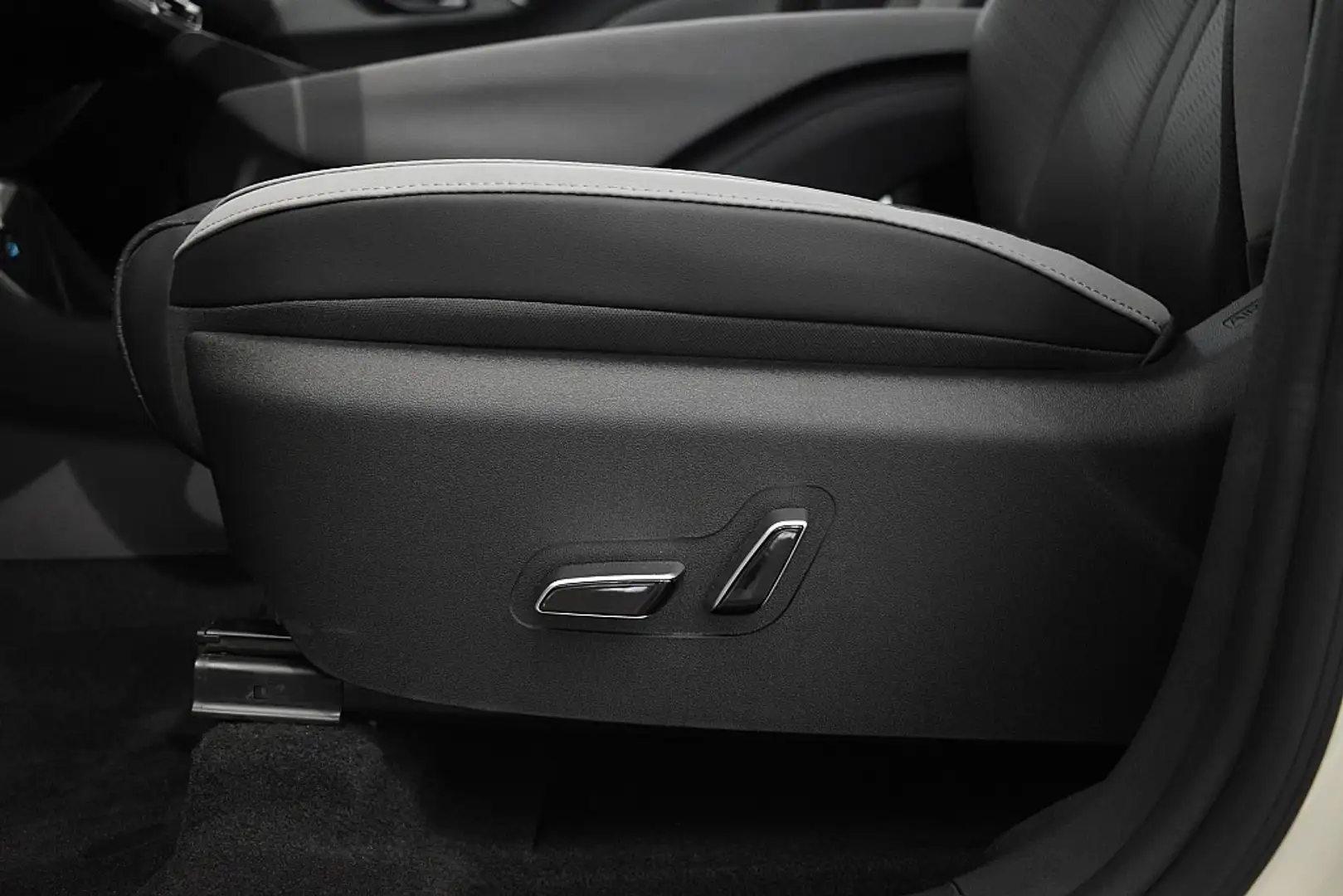 BYD Dolphin Surf Comfort *In Kürze Verfügbar* Schwarz - 2
