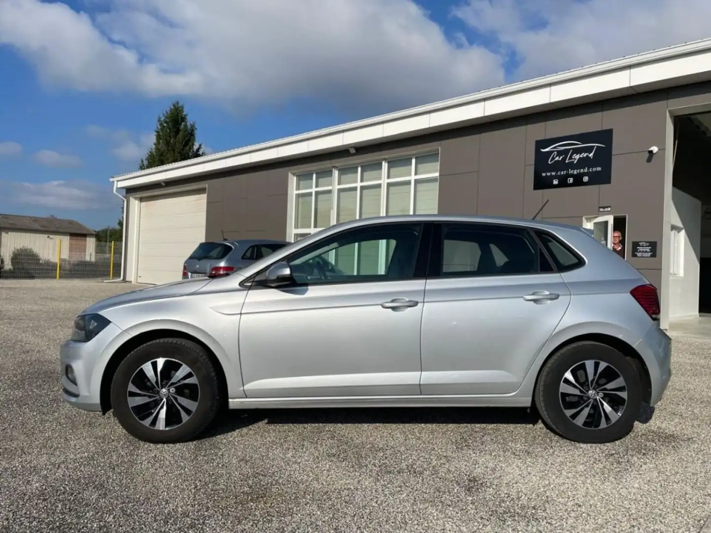 Volkswagen Polo LOUNGE BUSINESS 1.0 TSI 95 S&S BVM5 Lounge Business Grau - 2