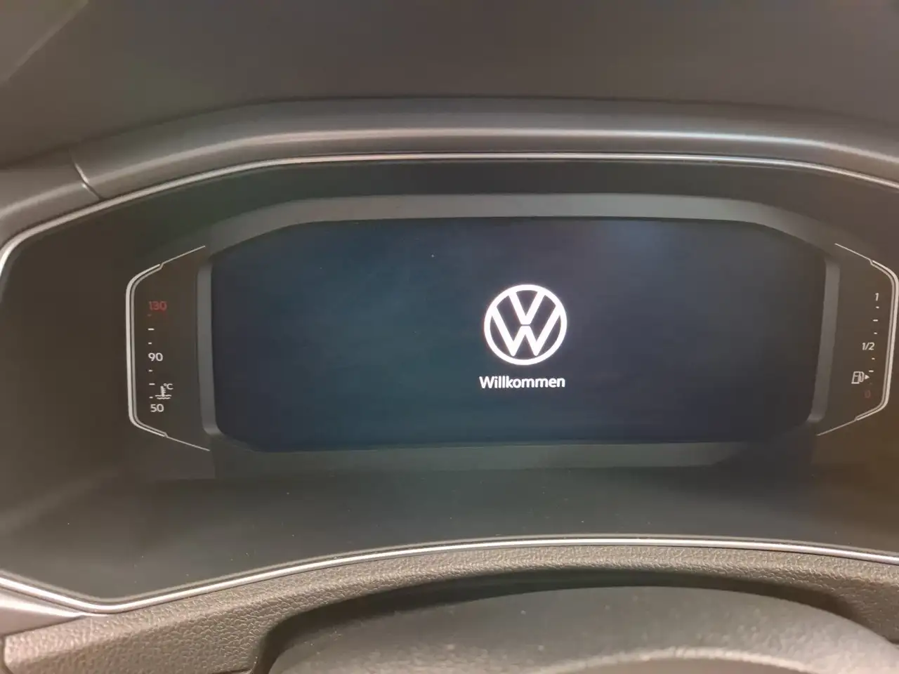Volkswagen T-Roc Cabriolet 1.0 TSI Active LED RFK Navi SHZ 11