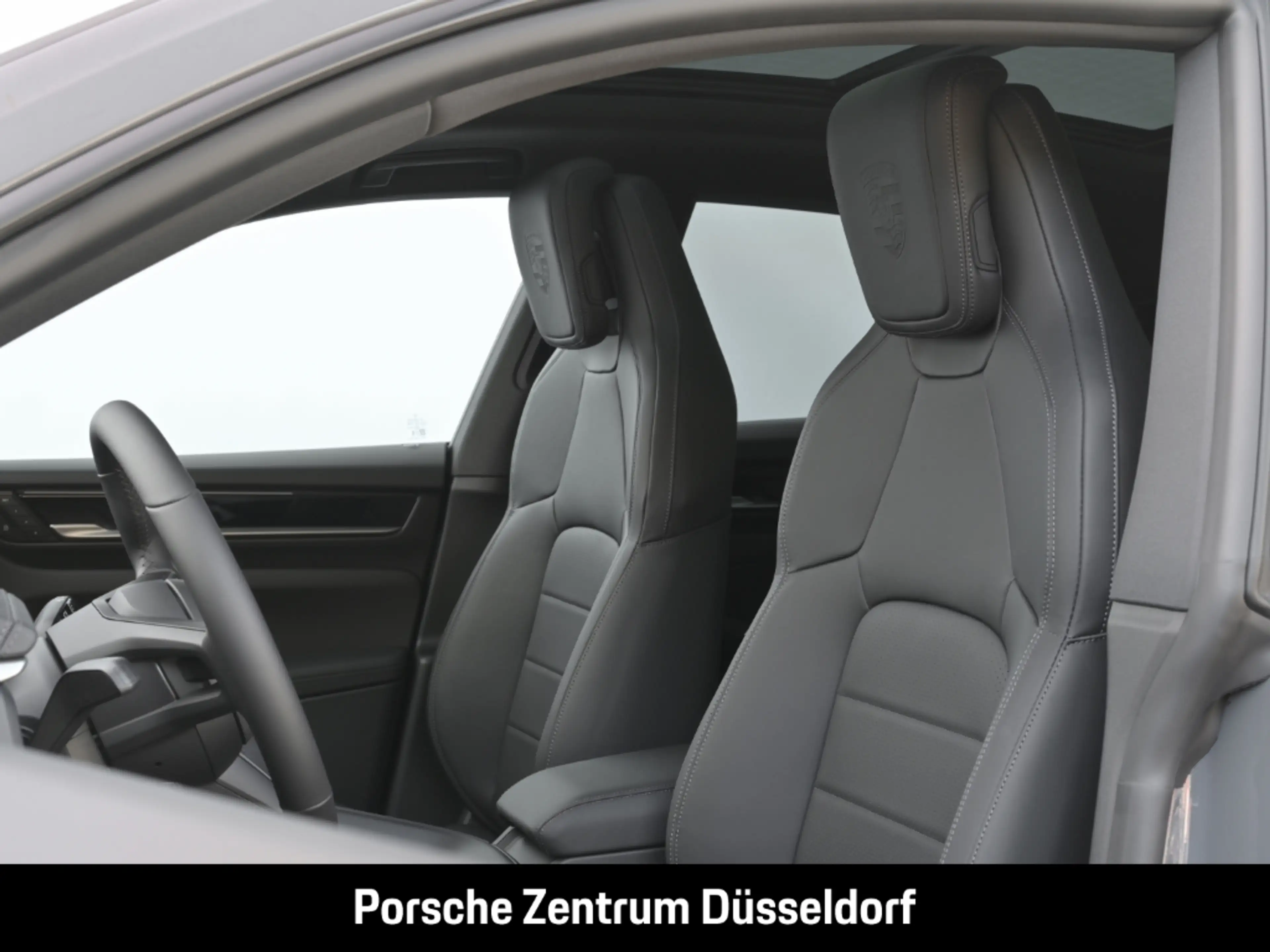 Porsche Macan BOSE LED-Matrix Panoramadach Surround-View — photo 10