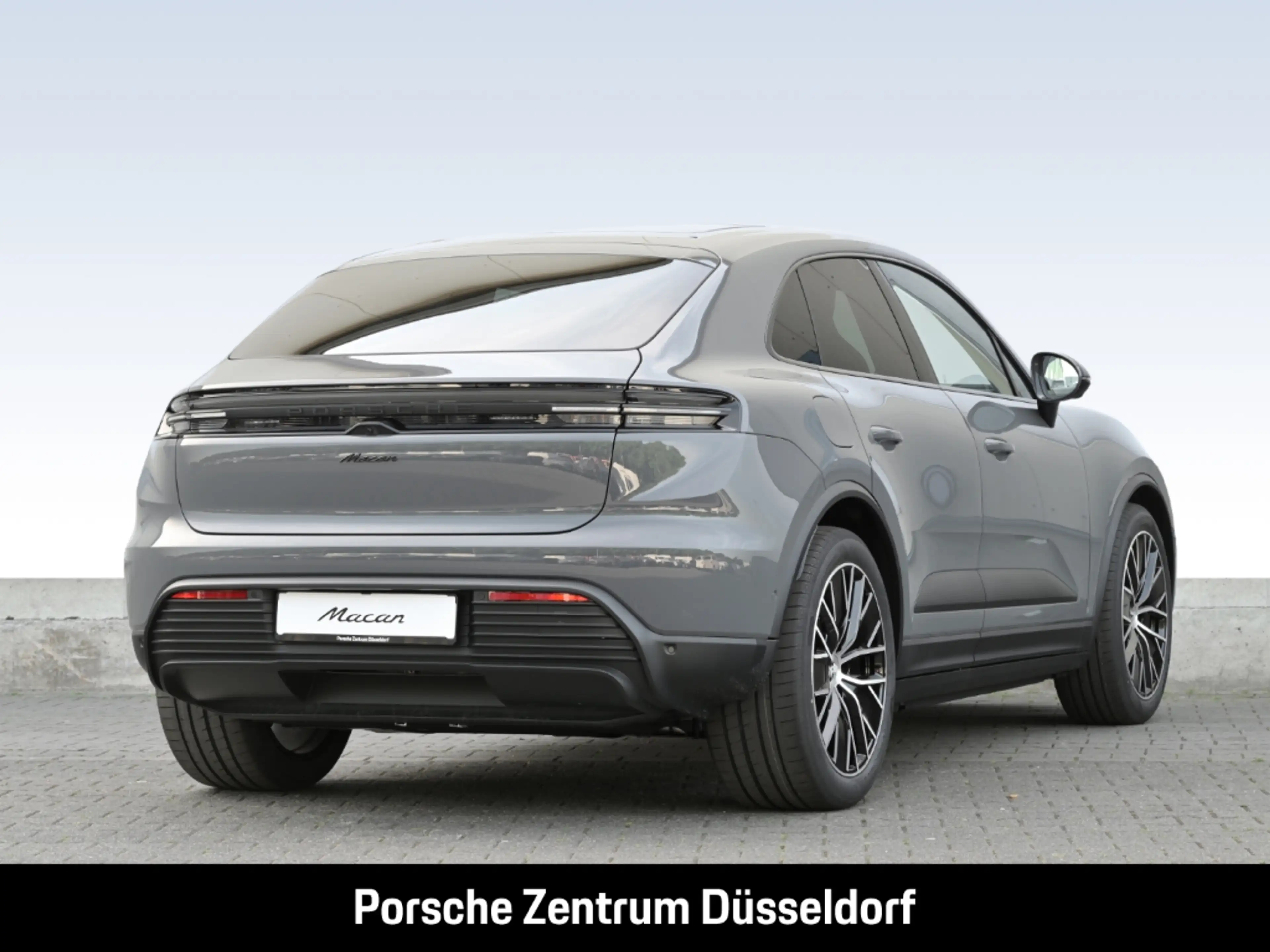 Porsche Macan BOSE LED-Matrix Panoramadach Surround-View — photo 4