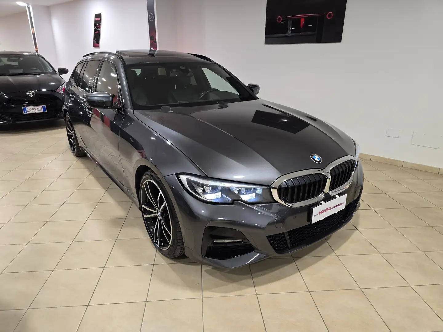 BMW 320 d Touring mhev 48V Msport aut Garanzia Bmw 09/2026 Grigio - 1