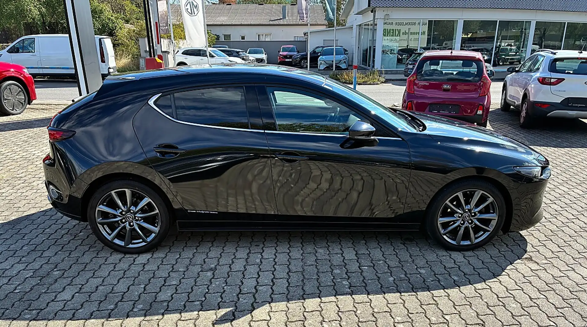 Mazda 3 Mazda3 G150 Edition 100 Schwarz - 2