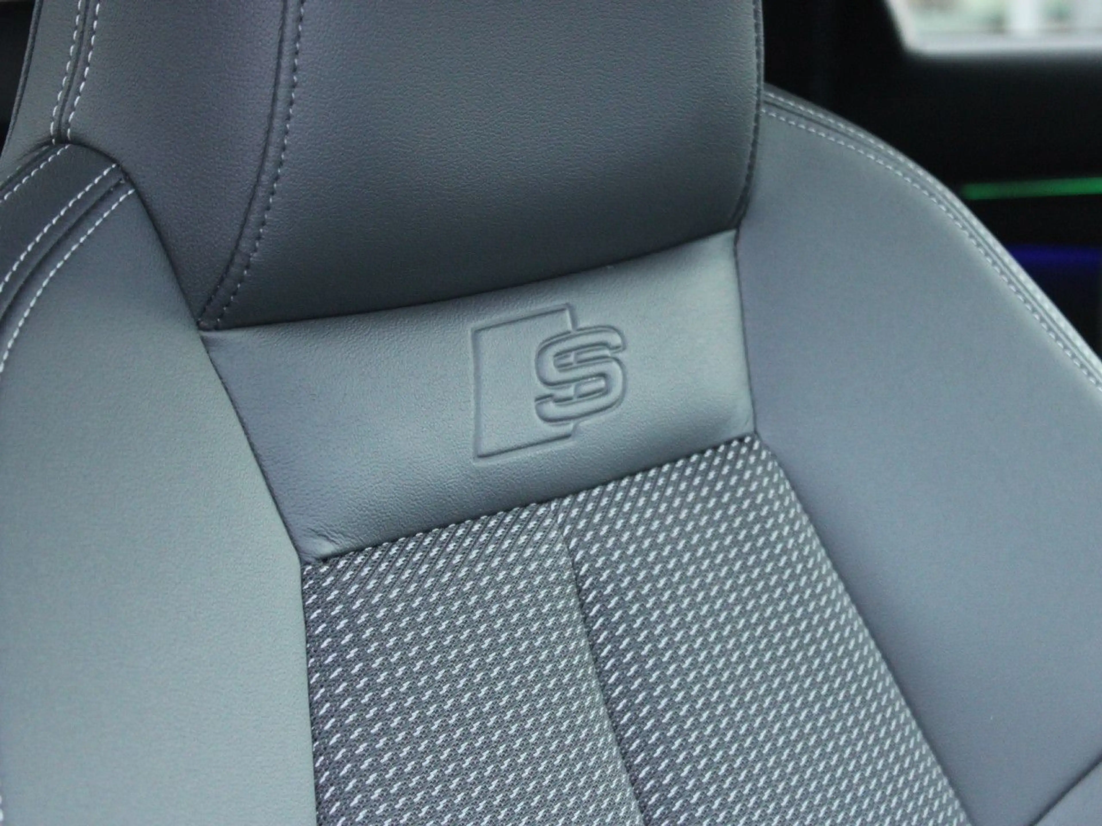Audi A3 35TFSI SB S line Matrix ACC Kamera el.Sitz18 — photo 11