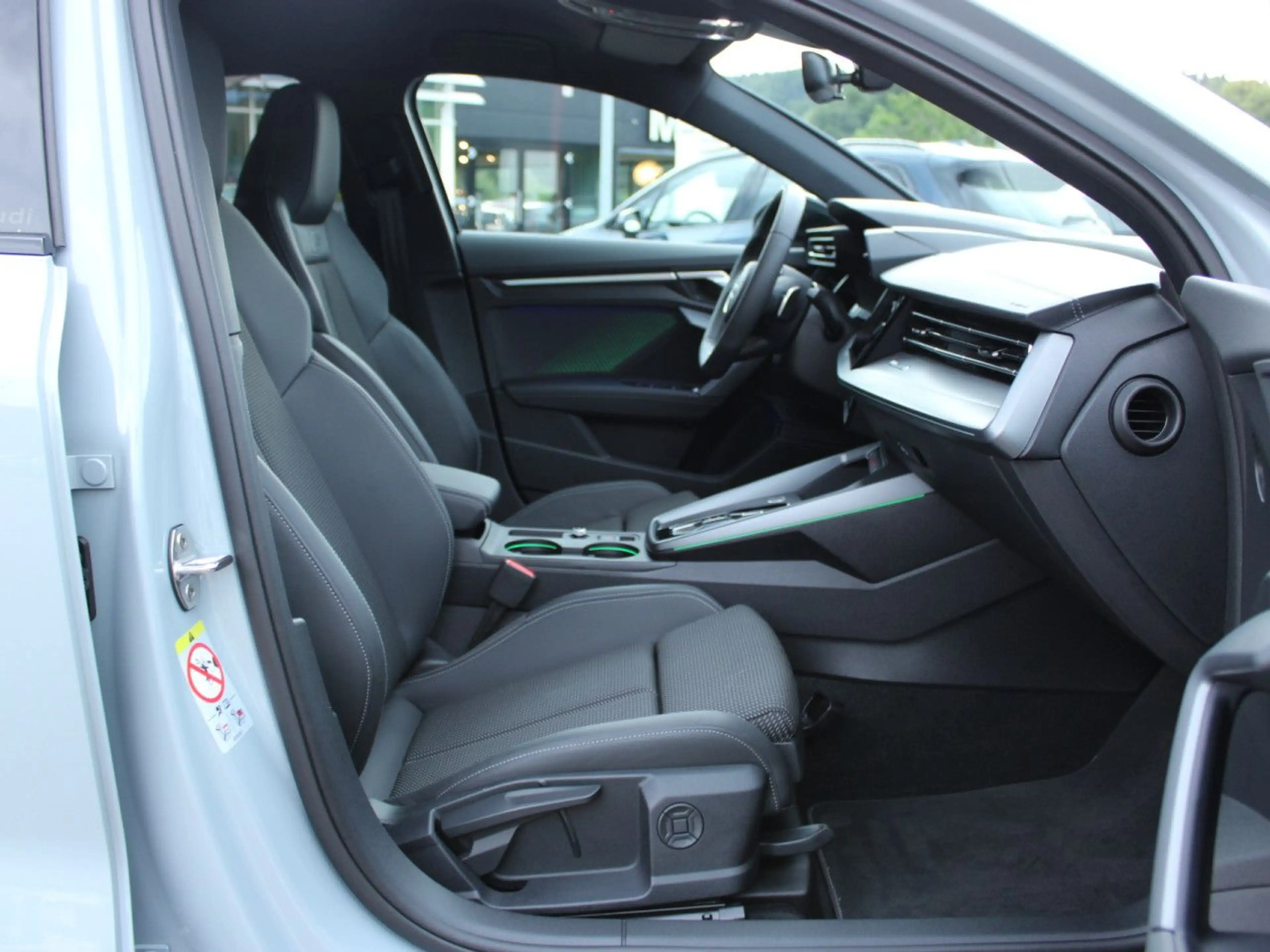 Audi A3 35TFSI SB S line Matrix ACC Kamera el.Sitz18 — photo 12