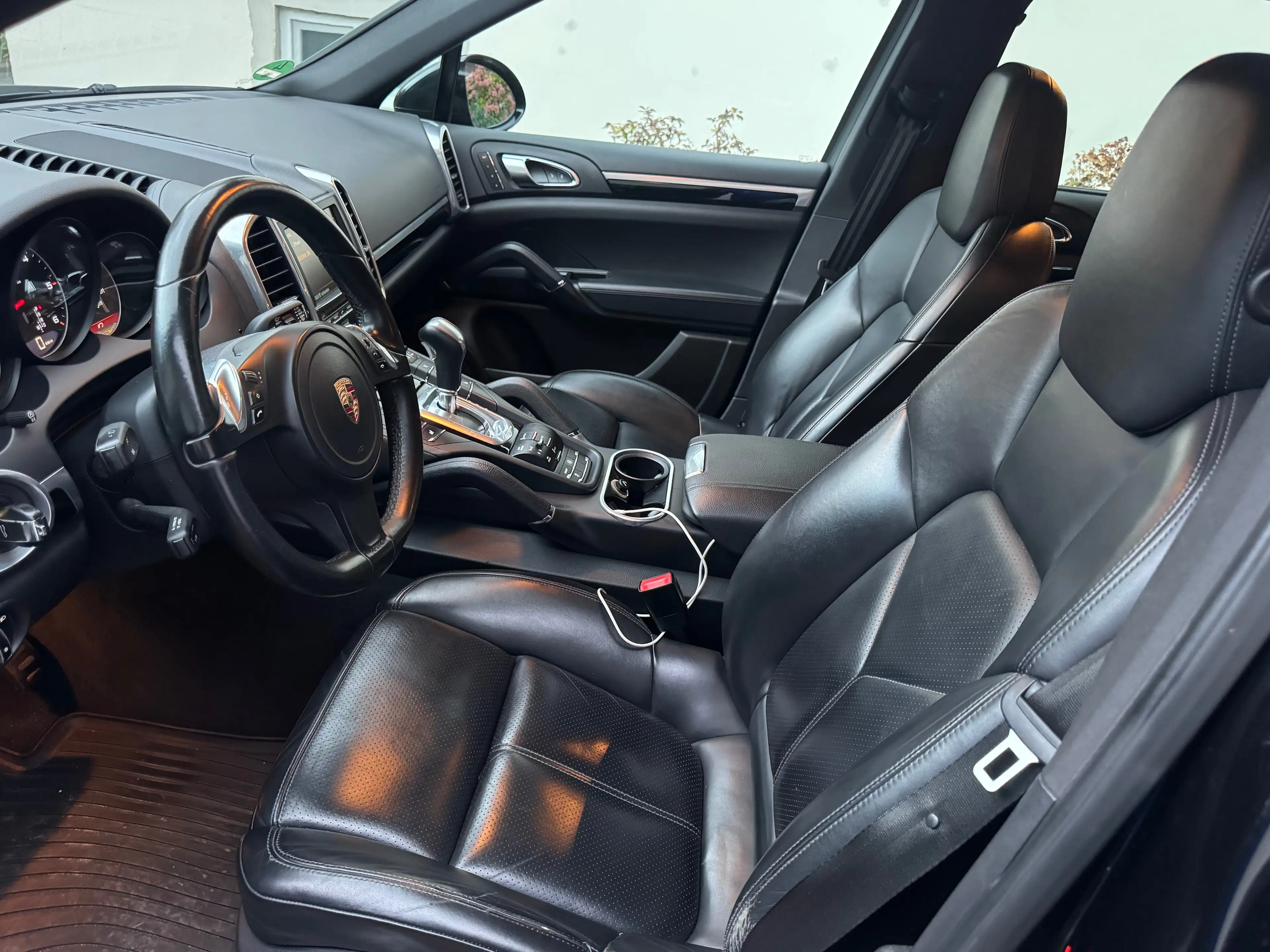 Porsche Cayenne Diesel — photo 12
