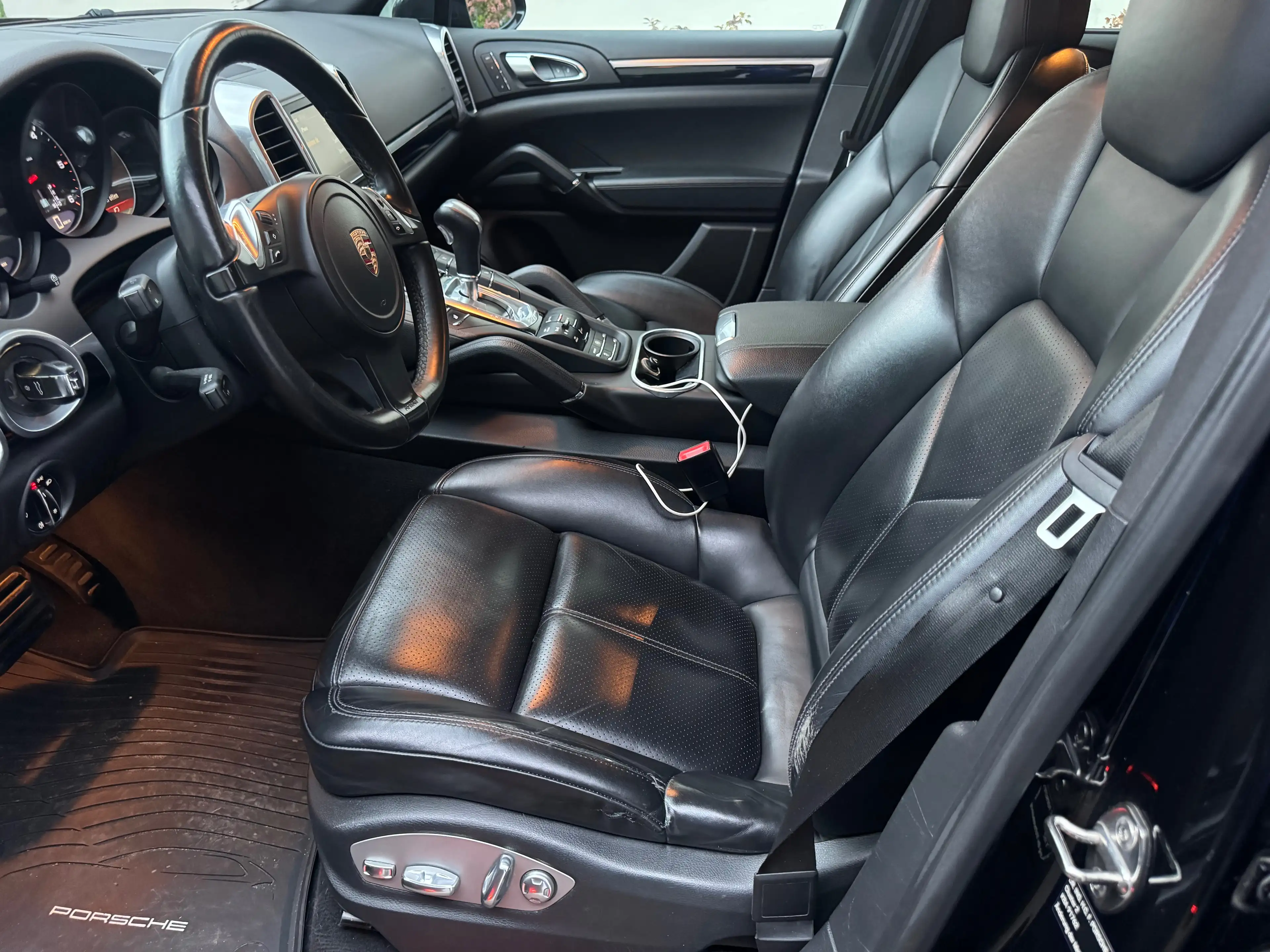 Porsche Cayenne Diesel — photo 13