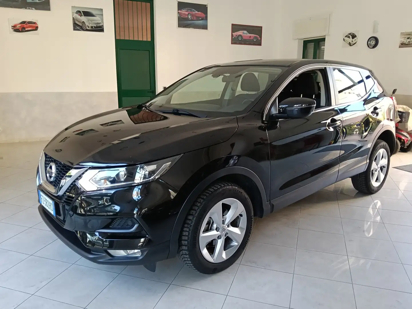 Nissan Qashqai Qashqai II 2017 1.7 dci Business 4wd 150cv cvt Negro - 1