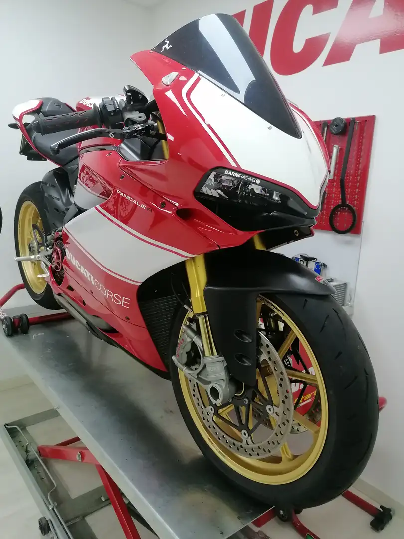 Ducati Panigale R - 1