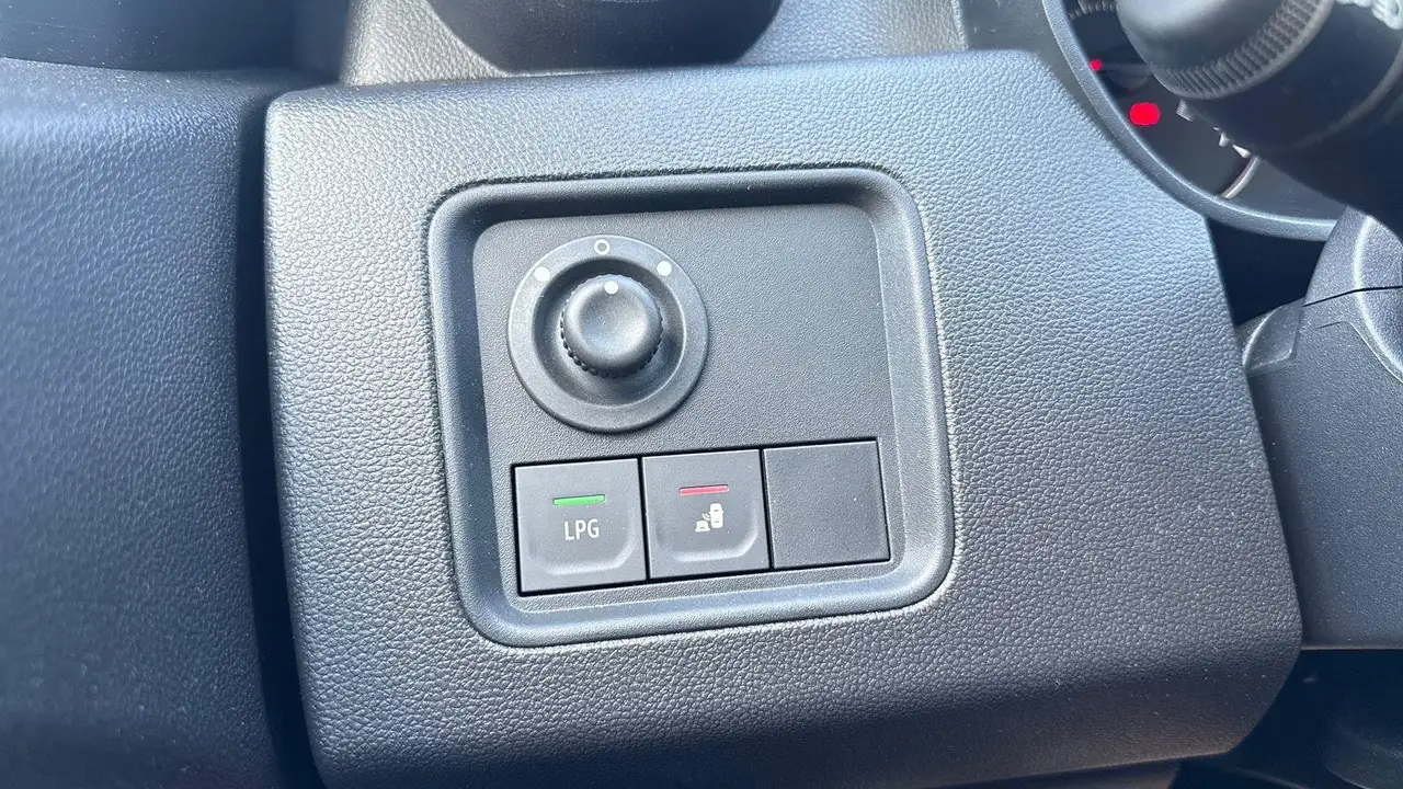 Dacia Duster II 2021 1.0 tce Prestige up SL DaciaPlus Gpl 4x2 100cv, миниатюра 17