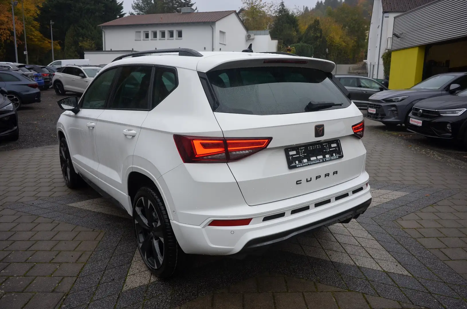 CUPRA Ateca 1.5 TSI DSG 5JGAR+ACC+19+NAVI+LED+varLadeb Weiß - 2