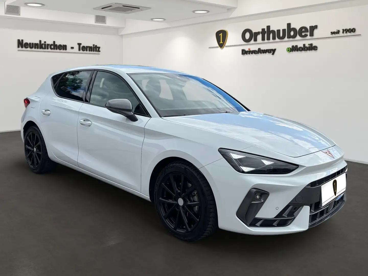 CUPRA Leon 1.5 TSI 150 PS ACT Weiß - 2