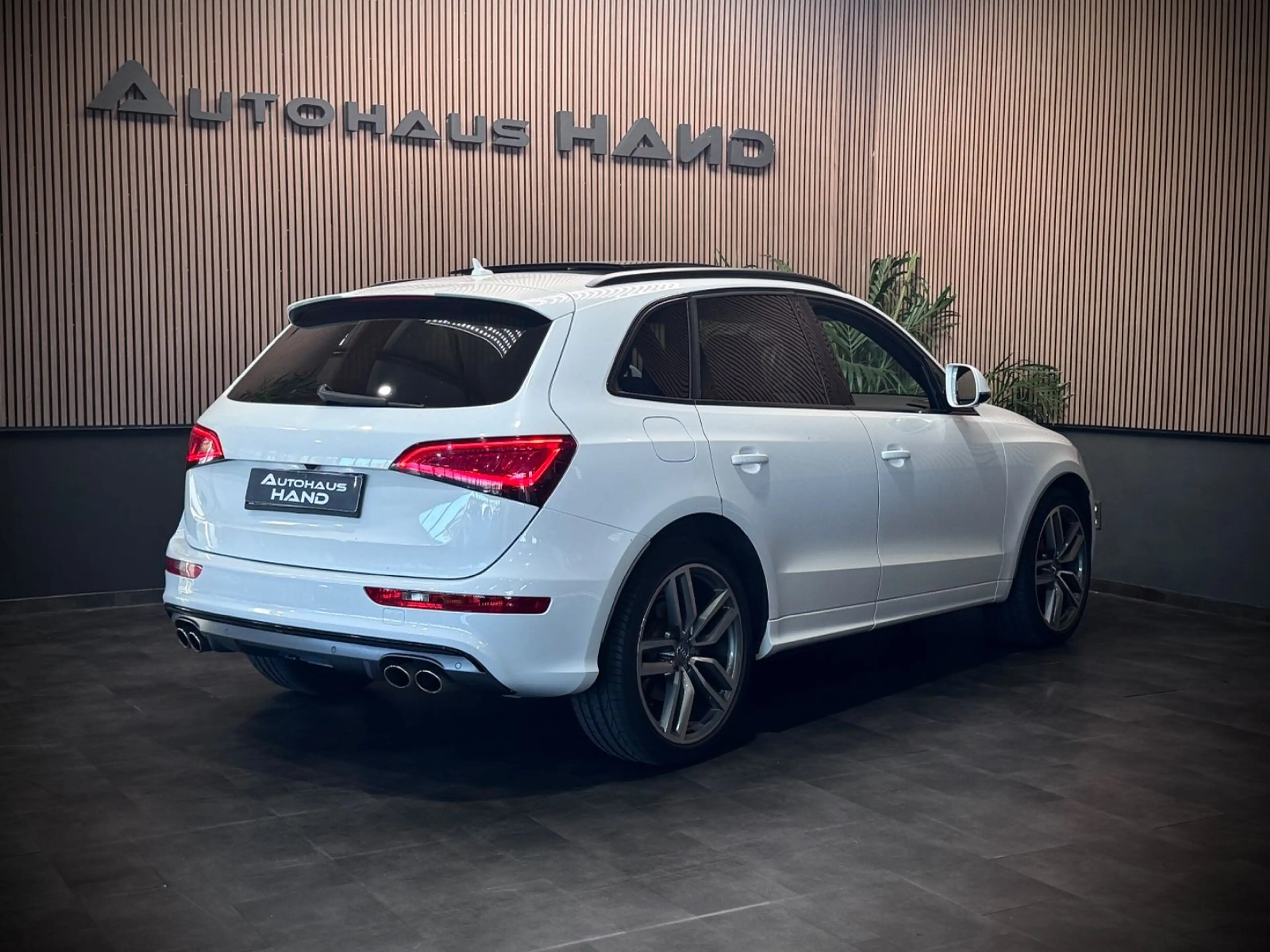 Audi SQ5 3.0 TDI*COMPETITION*QUATTRO*PANO*B&O* — photo 6