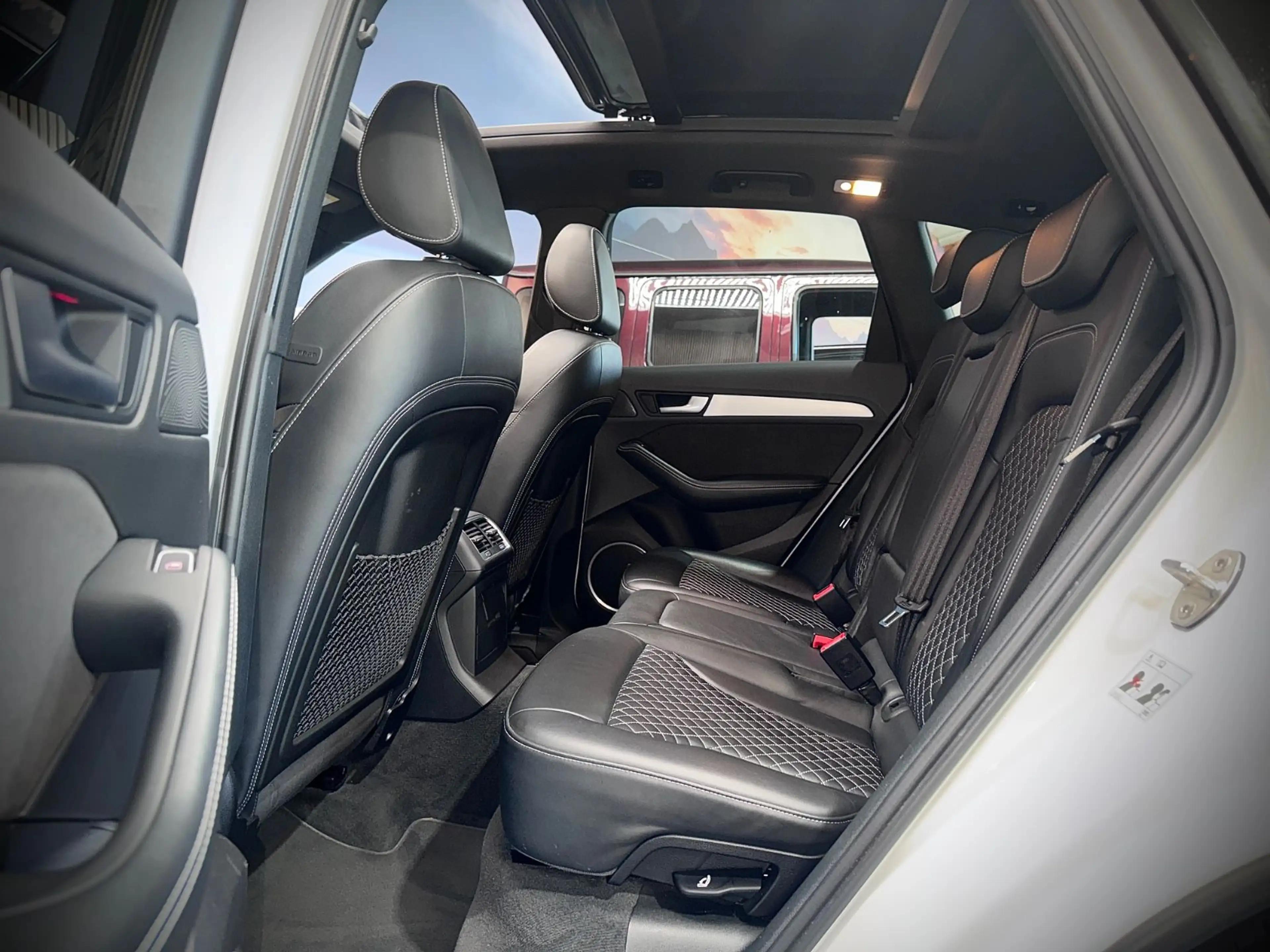 Audi SQ5 3.0 TDI*COMPETITION*QUATTRO*PANO*B&O* — photo 13