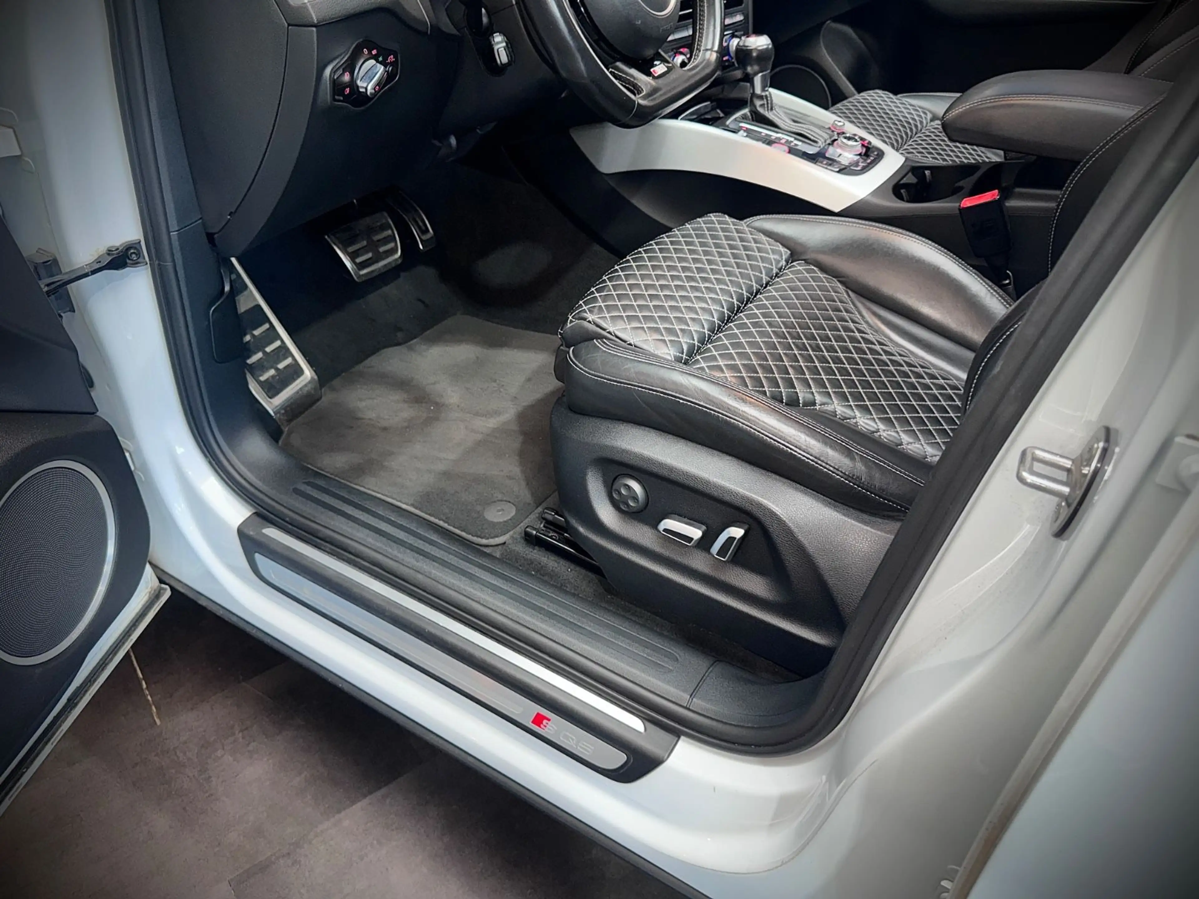 Audi SQ5 3.0 TDI*COMPETITION*QUATTRO*PANO*B&O* — photo 10
