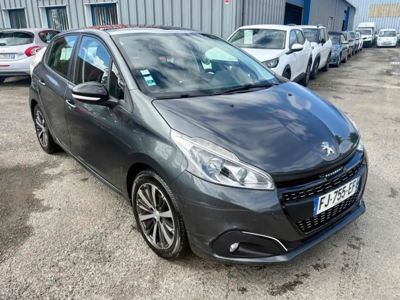 Peugeot 208 1.2 PURE TECH 82 ACTIVE