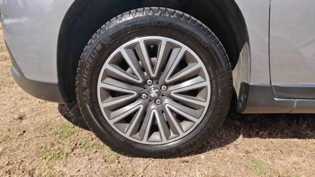 Peugeot 2008 2008 — photo 18