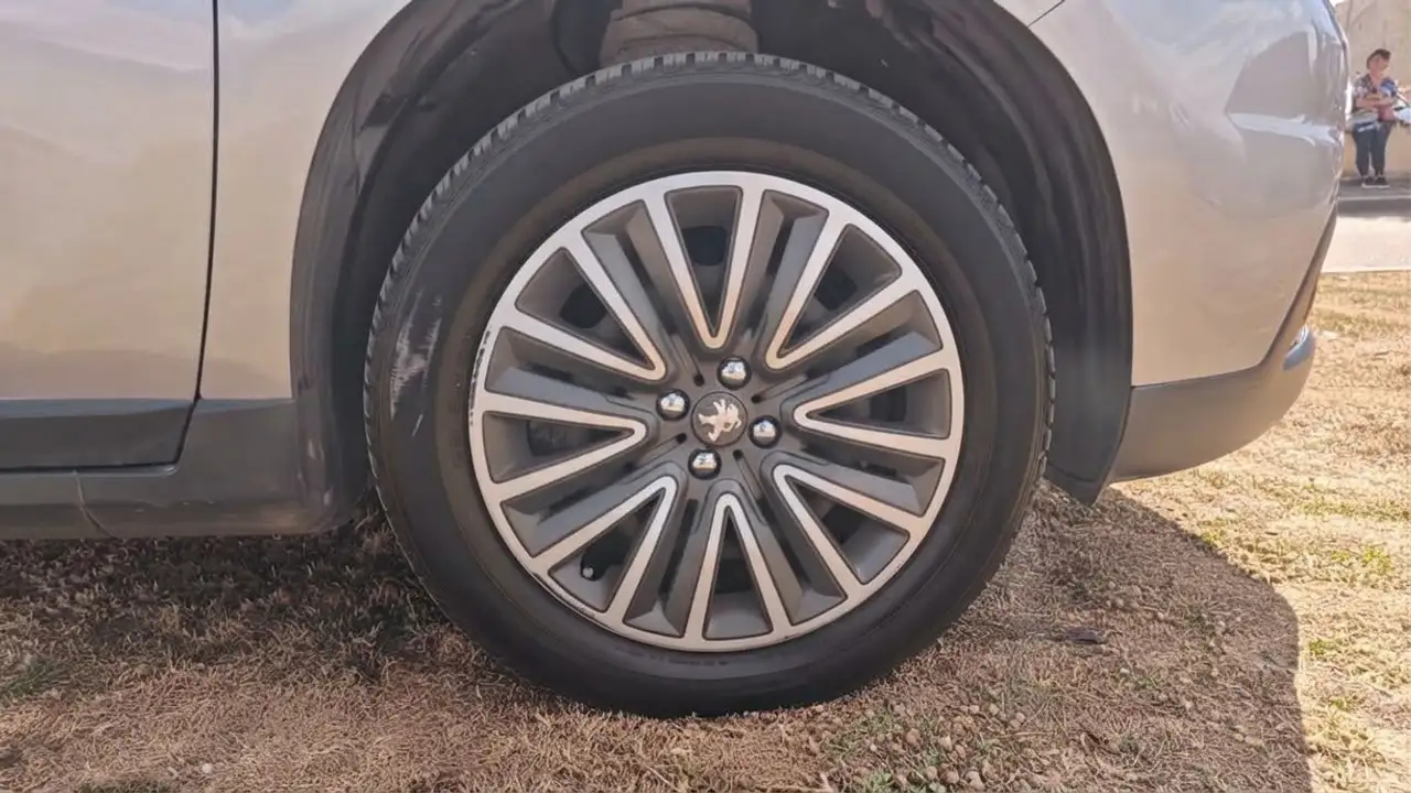 Peugeot 2008 2008 — photo 17