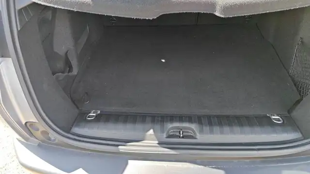 Peugeot 2008 view 14