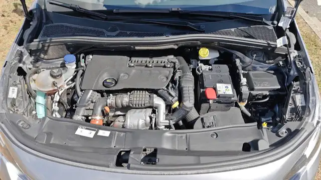 Peugeot 2008 view 15