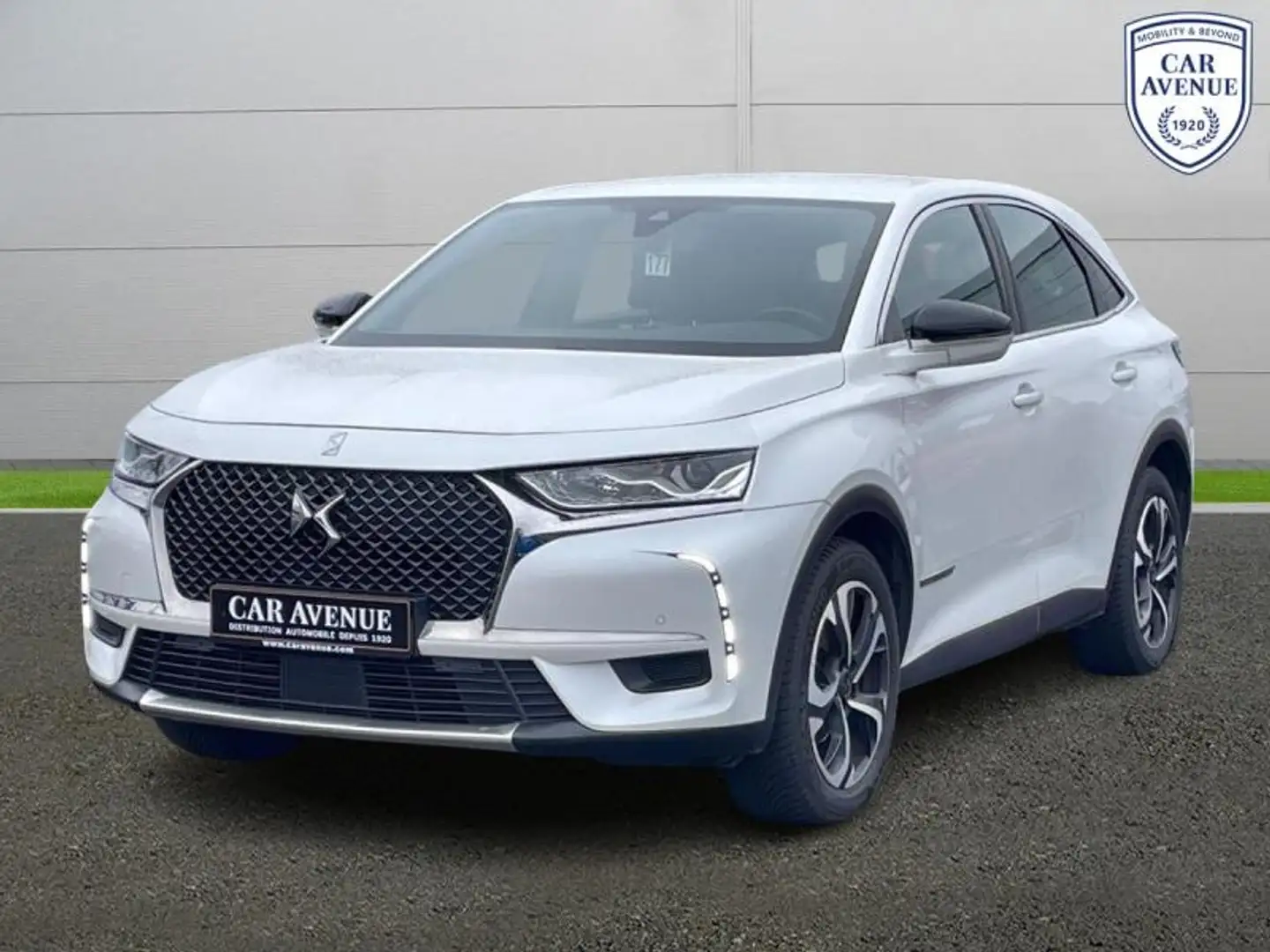DS Automobiles DS 7 Crossback BlueHDi 130ch So Chic Automatique Bílá - 1