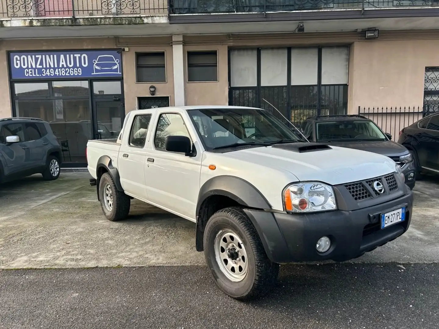 Nissan Navara 2.5 D 4p. Double Cab Efficient Bianco - 1