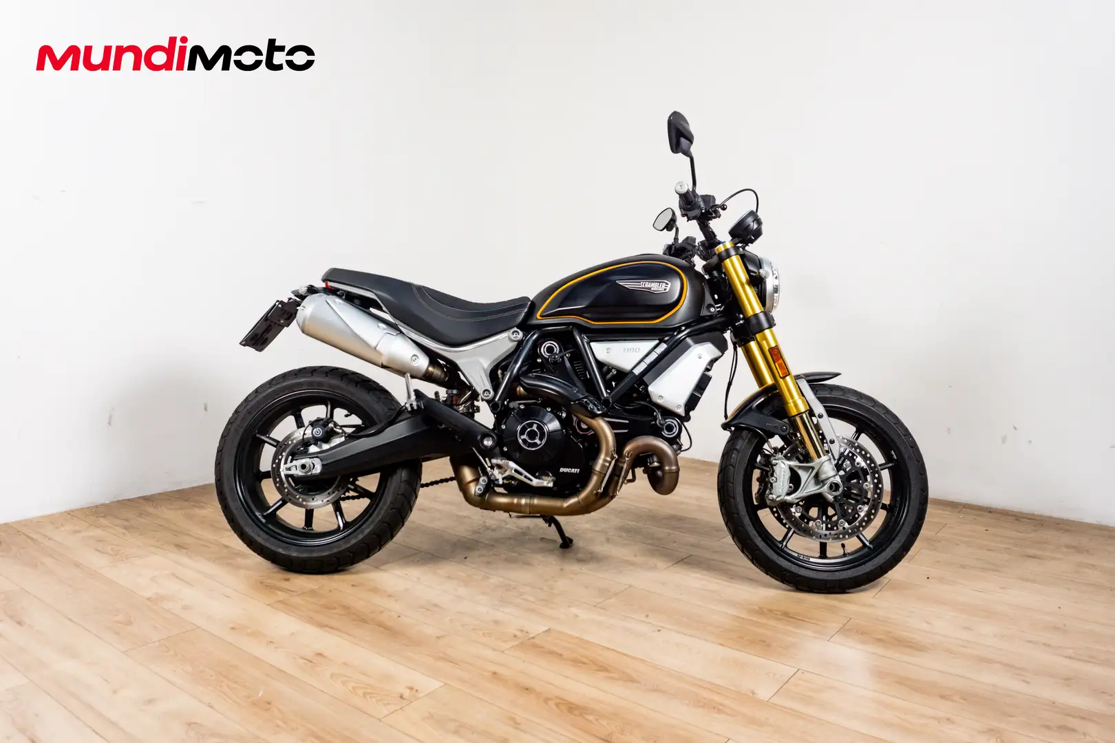 Ducati Scrambler - 1