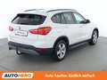 BMW X1 sDrive 18i Advantage Weiß - thumbnail 6