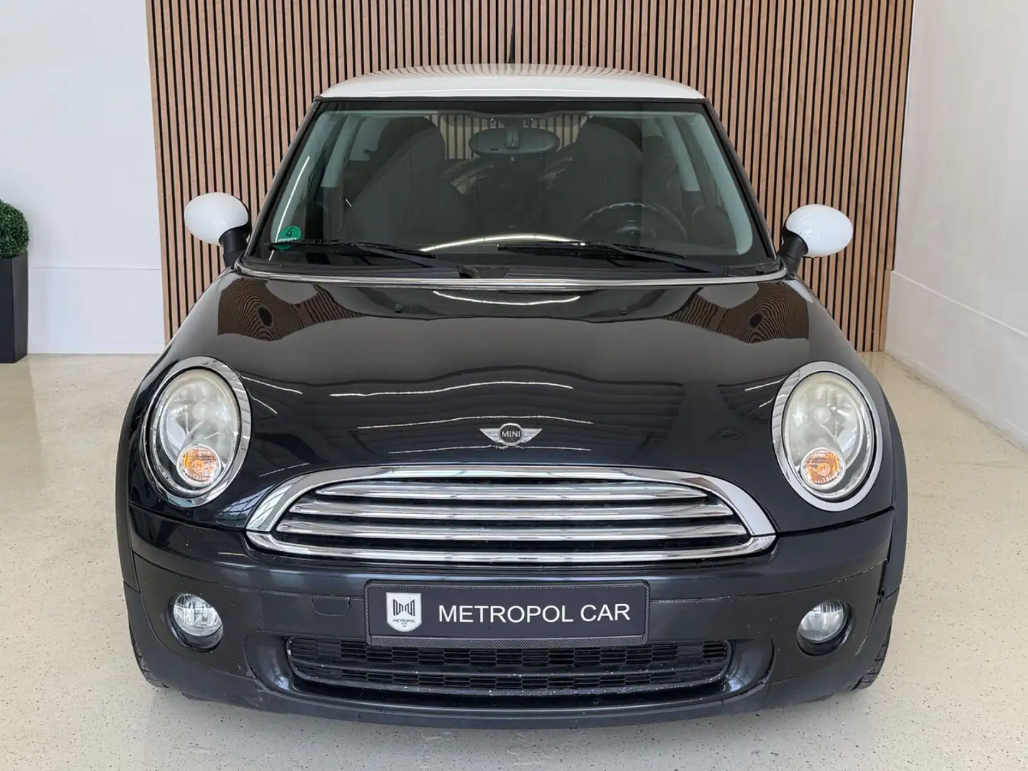 MINI Cooper 1.6 KLIMA/PDC/ZV/TÜV 02.2026 Negro - 2