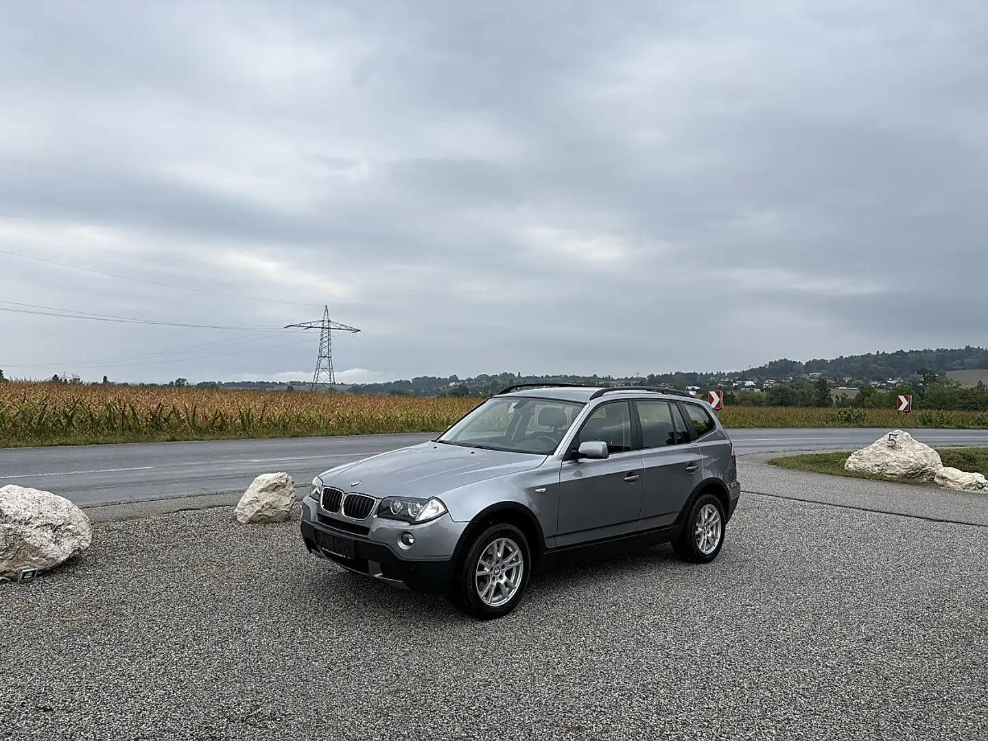 BMW X3 xDrive, 2,0d Österreich-Paket Aut. Grau - 2