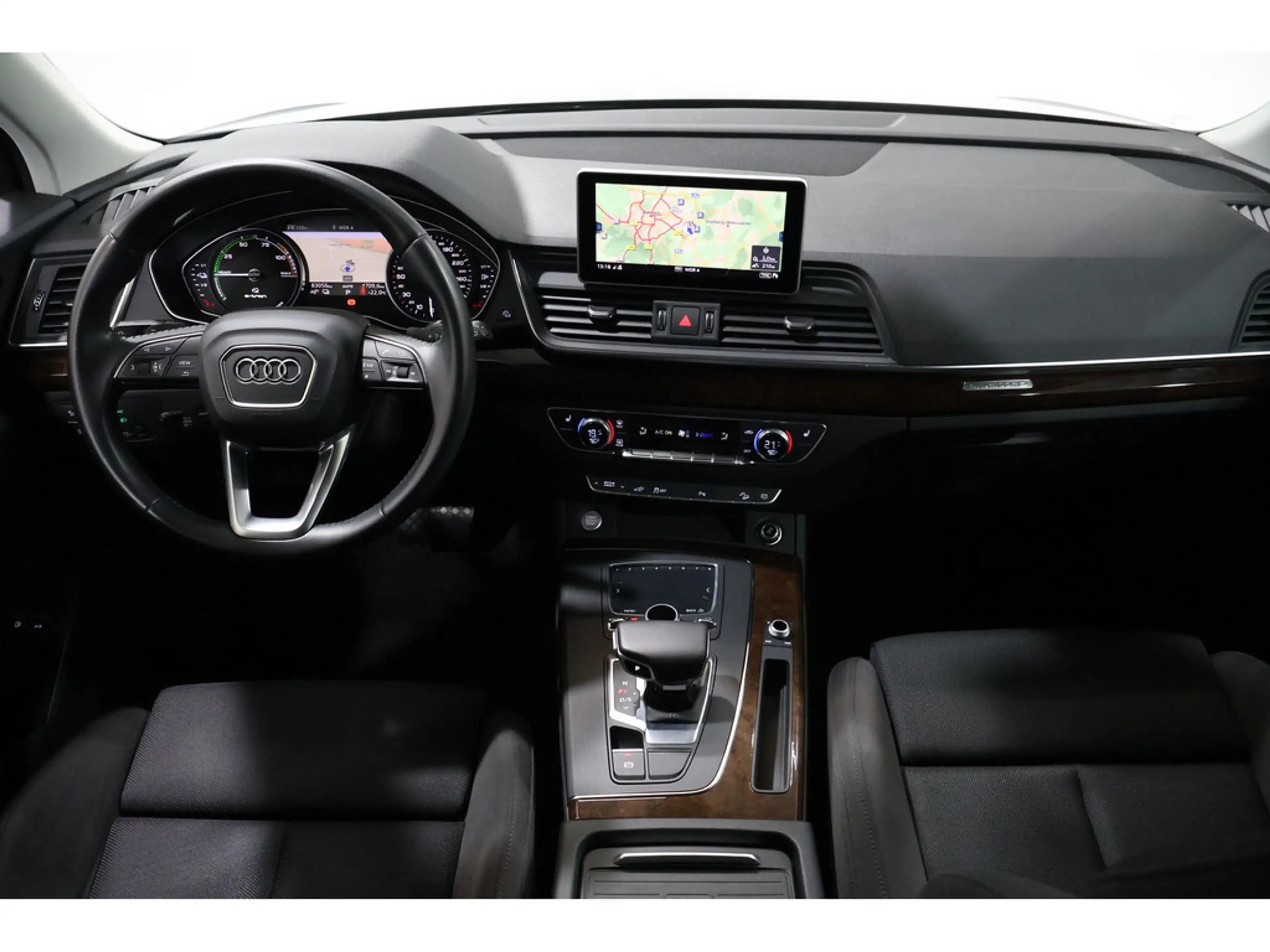 Audi Q5 50 TFSI e quattro sport Klima*R-Kamera*SH — photo 8