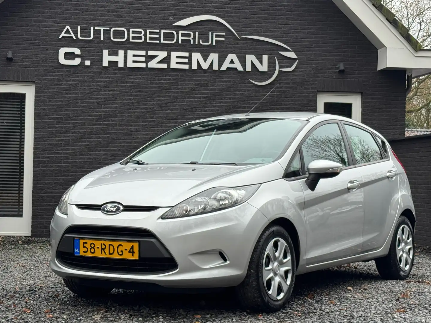 Ford Fiesta 1.25 Limited 138DKM NAP Climate Control 5 Deurs N- Grau - 1