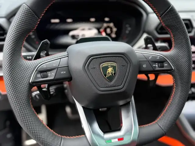 Lamborghini Urus URUS SE MY26 Ansicht 8